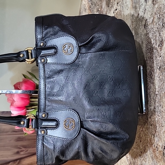 Gucci  EUC GG Signature Medium Scarlett Tote - Picture 6 of 10